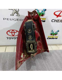 Piloto trasero izquierdo PEUGEOT 307 1.6 16V (110 cv) - Ref. 2342799 2