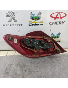 Piloto trasero derecho PEUGEOT 307 2.0 HDi (110 cv) - Ref. 2347520 2
