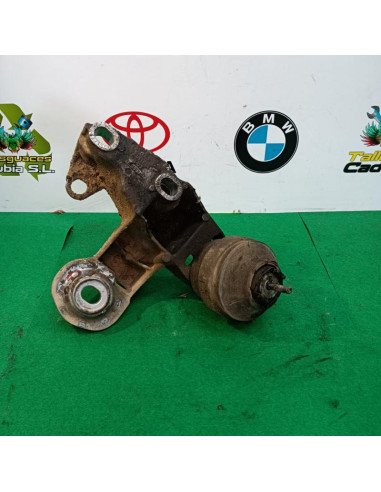 SOPORTE MOTOR IZQUIERDO 4B0199351A