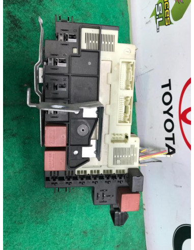 CAJA RELÉS / FUSIBLES 7700415565