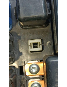 Caja relés / fusibles OPEL FRONTERA A 2.3 TD (100 cv) 4x4 - Ref. 2493627 2