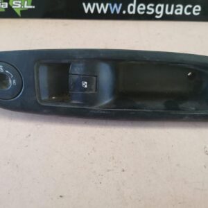 Mando elevalunas trasero derecho Renault Laguna II 1.6 i 16V (107 cv)