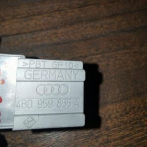Mando elevalunas delantero derecho Audi A3 (8L) 1.6i (101 cv)