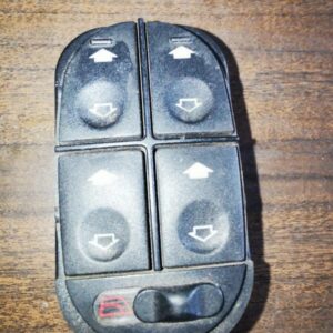 Mando elevalunas delantero izquierdo Ford Focus Descapotable II 1.6 Duratec 16V (100 cv)