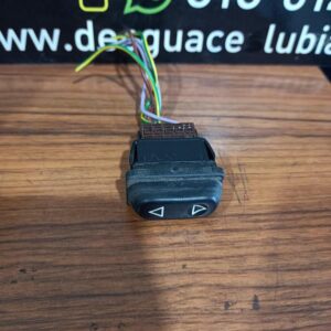 Elevalunas delantero izquierdo Peugeot 306 Hatchback (7A/C) 1.9 DT (90 cv)