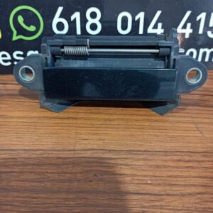 Maneta exterior trasera izquierda Audi 100 (4A,C4) 2.3 E (133 cv)