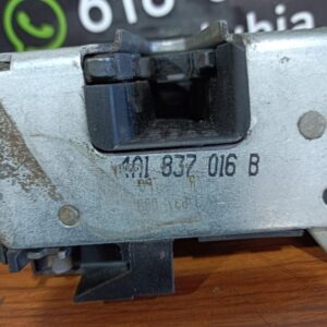 Cerradura puerta delantera derecha Audi 100 (4A,C4) 2.3 E (133 cv)