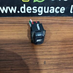 Mando elevalunas delantero izquierdo Citroen Xsara (N1) 1.9 D (70 cv)