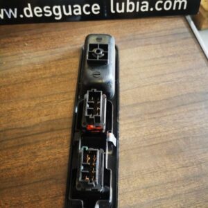 Mando elevalunas delantero derecho Peugeot 307 Station Wagon 1.4 16V (88 cv)