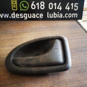 Maneta interior trasera derecha Renault Megane Coupe Monaco GP 1.9 dCi (130 cv) FAP