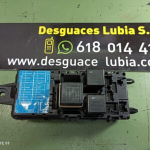 Caja de reles / fusibles Volvo V40 Combi (VW) 1.6 16V (105 cv)