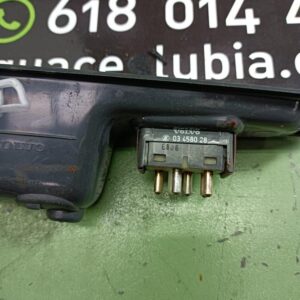 Mando elevalunas delantero derecho Volvo V40 Combi (VW) 1.6 16V (105 cv)