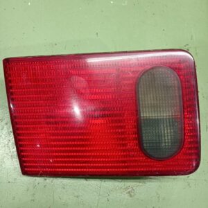 Piloto trasero izquierdo Audi A8 (D2,4D) 2.8 V6 30V (193 cv) quattro