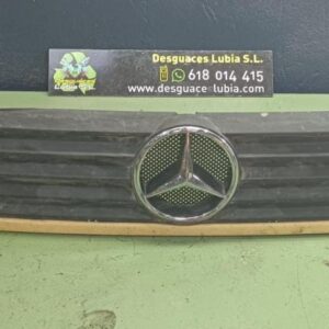 Rejilla paragolpes delantero Mercedes Benz Vito (W638) V 200 CDI (102 cv)