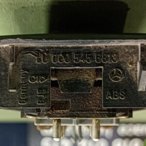 Mando elevalunas delantero izquierdo Mercedes Benz Vito (W638) V 200 CDI (102 cv)
