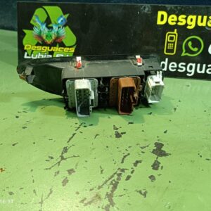 Mando elevalunas delantero izquierdo Renault Laguna Grandtour 1.8 16V (120 cv)