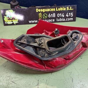 Piloto trasero derecho Peugeot 207 1.4 i 16V (90 cv)