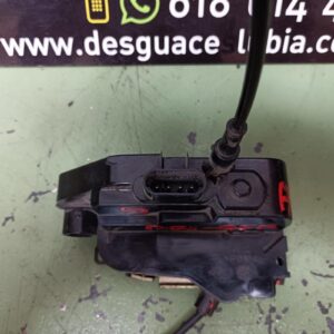 Cerradura puerta delantera derecha Renault Scenic II 1.4 i 16V (98 cv)