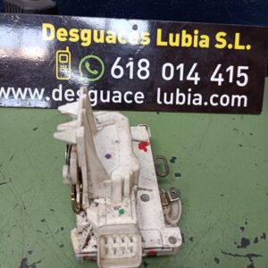 Cerradura puerta delantera izquierda Ford Mondeo II Hatchback 1.8 16V (110 cv)