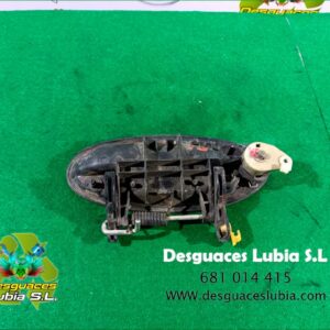 Maneta exterior delantera izquierda Renault Laguna 1.9 dTi (98 cv)