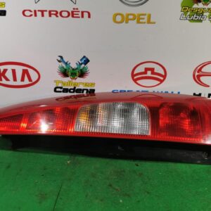 Piloto trasero derecho Mitsubishi Colt VI (Z30) 1.1 CZ1 (75 cv)