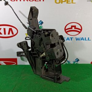 Cerradura puerta trasera izquierda Ford FOCUS II 2.0 TDCi (110 cv)