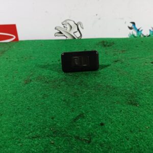 Mando elevalunas delantero izquierdo Mercedes Benz Vito (W638) V 200 CDI (102 cv)