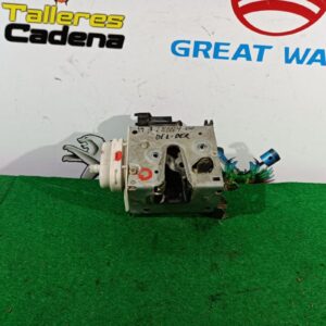 Cerradura puerta delantera izquierda Audi A3 (8L) 1.6i (101 cv)