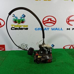Cerradura puerta delantera izquierda Renault Clio III 1.2i 16V (65 cv)