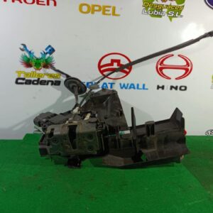 Cerradura puerta delantera derecha Ford FOCUS II 2.0 TDCi (110 cv)
