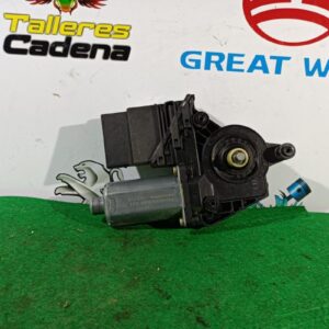 Motor elevalunas trasero izquierdo Volkswagen Passat (B2) 1.9 (115 cv)
