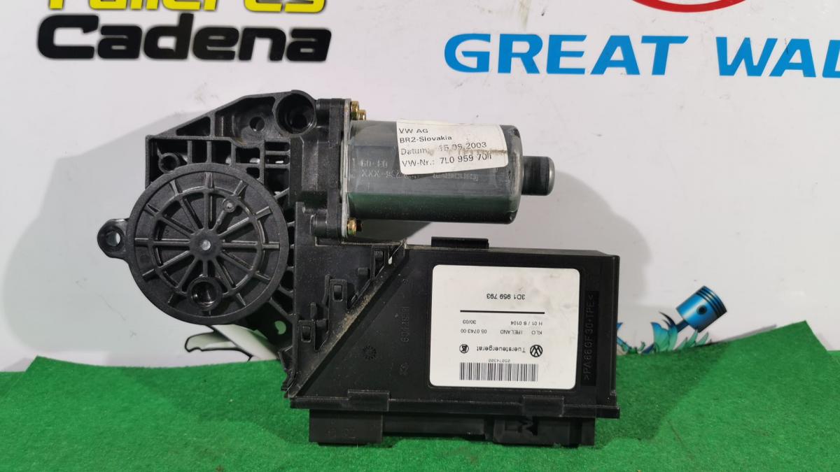 Motor elevalunas delantero izquierdo Volkswagen Touareg I (7L) 2.5 R5 TDI (174 cv)
