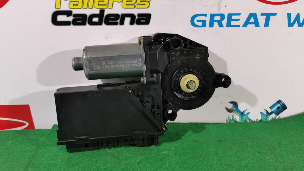 Motor elevalunas delantero izquierdo Volkswagen Touareg I (7L) 2.5 R5 TDI (174 cv) - Imagen 3