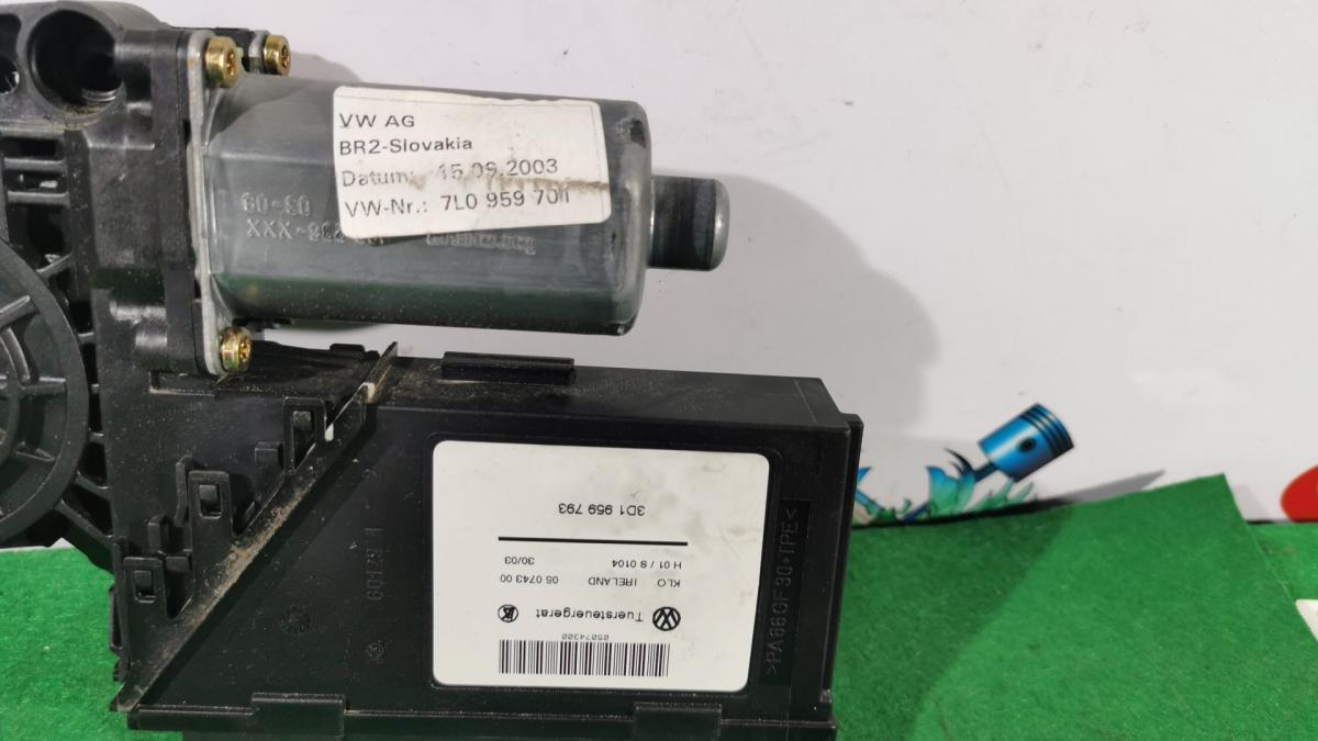 Motor elevalunas delantero izquierdo Volkswagen Touareg I (7L) 2.5 R5 TDI (174 cv) - Imagen 2