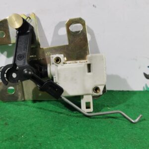 Motor cierre centralizado portón Volkswagen Touareg I (7L) 2.5 R5 TDI (174 cv)