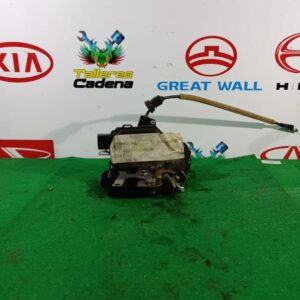 Cerradura puerta delantera izquierda Seat Leon II (1P) 1.9 TDI (90 cv)