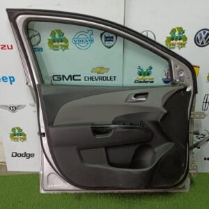 Puerta delantera izquierda Chevrolet Aveo II Hatchback 1.2 16V (86 cv)