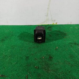 Mando elevalunas delantero derecho Citroen Xsara Picasso (N68) 1.6 HDI FAP (109 cv)