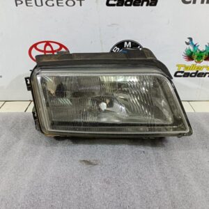 Faro derecho Audi A4 (B5) 1.6i (101 cv)