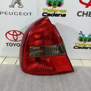 Piloto trasero izquierdo Mitsubishi Carisma 1.6 i 16V (103 cv)