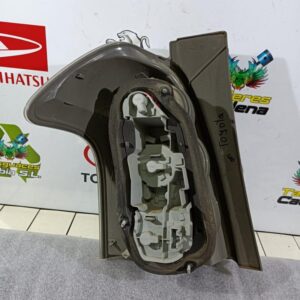 Piloto trasero derecho Toyota Corolla Verso III 1.6 16V (132 cv)