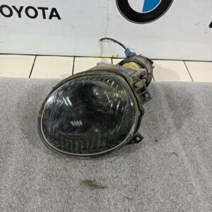 Faro antiniebla derecho Ford Mondeo III Hatchback 1.6 i 16V (110 cv)