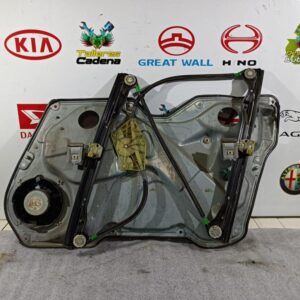 Elevalunas delantero izquierdo Seat Leon II (1P) 1.9 TDI (90 cv)
