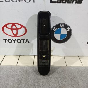 Mando elevalunas delantero derecho Peugeot 207 CC 1.6 HDi (110 cv)