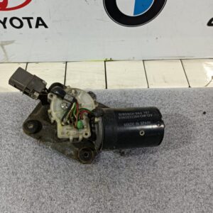 Motor limpiaparabrisas delantero Nissan Terrano II (R20) 2.4 i 12V (3 dr) (116 cv)