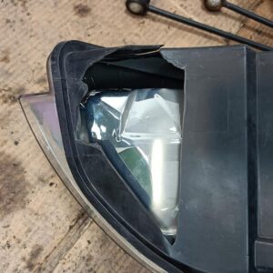 Faro izquierdo Peugeot Partner 1.9 D (69 cv)