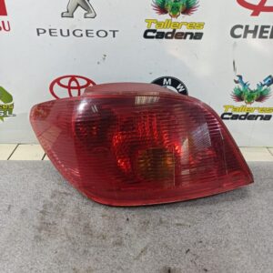 Piloto trasero izquierdo Peugeot 307 2.0 HDi (110 cv)