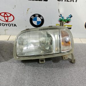 Faro izquierdo Nissan Micra (K11) 1.0 (60 cv)
