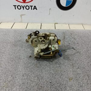 Cerradura puerta delantera izquierda Nissan Micra (K11) 1.0 (60 cv)
