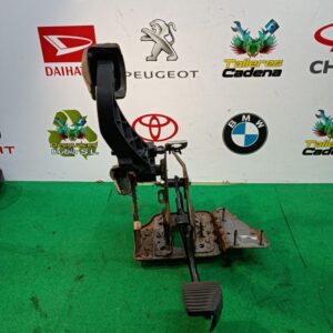 Pedal freno Citroen C4 I Hatchback (Fase I, 2004) 1.4i 16V (88 cv)